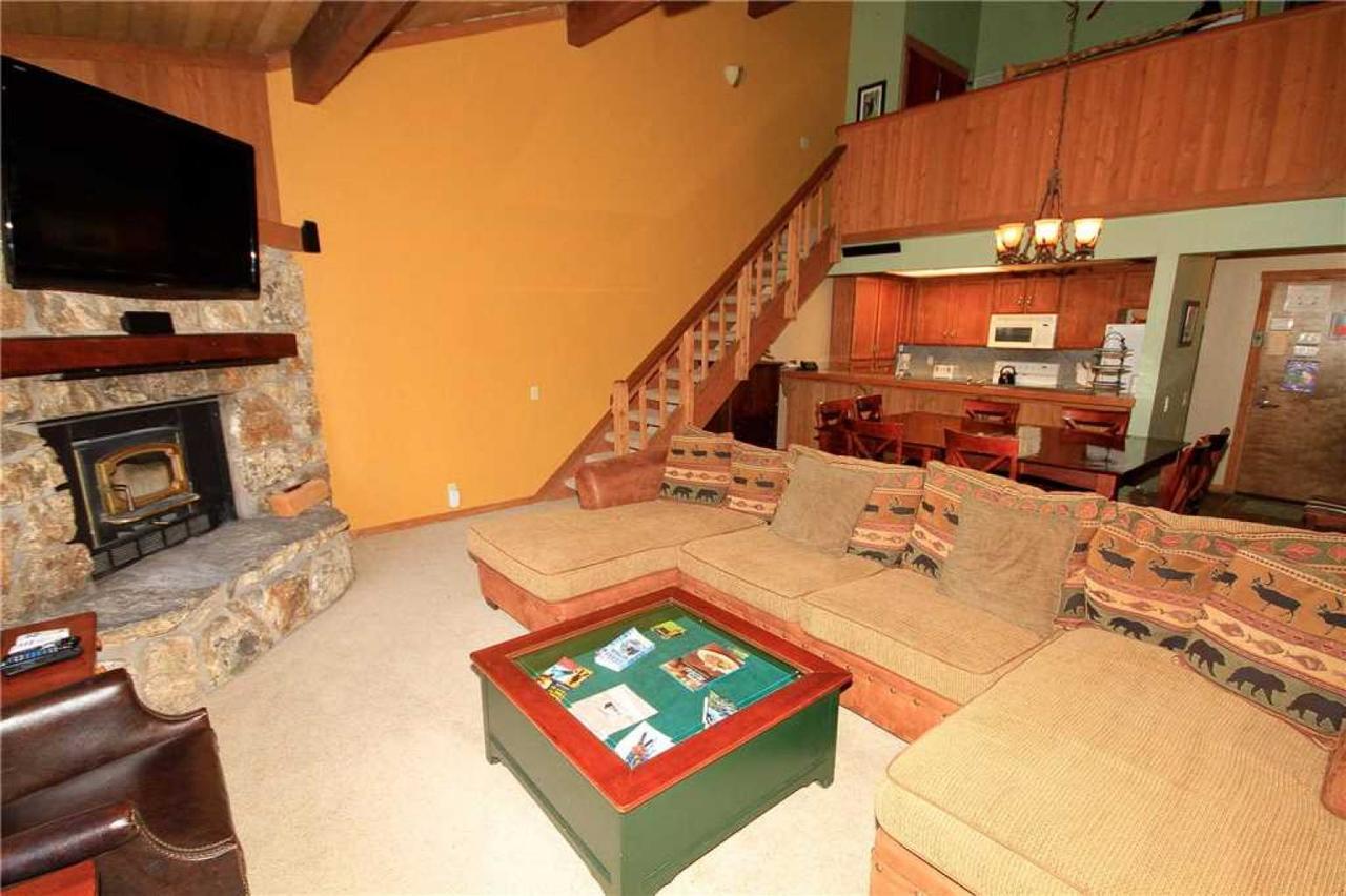 Mountainback #97, Loft * Mammoth Lakes